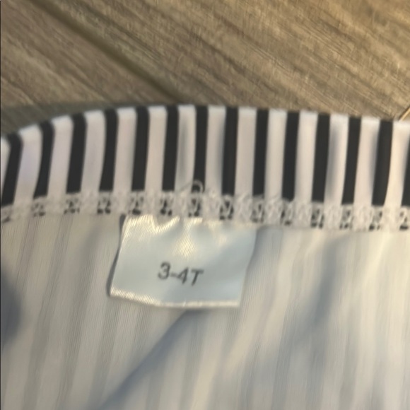 Striped and Polka Dot‎ Girls Bikini Swimwear Set 3T-4T - Picture 3 of 3